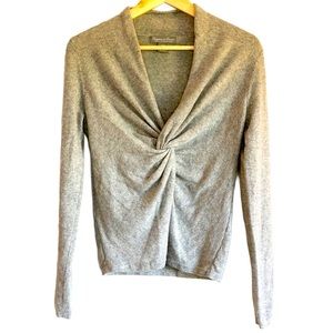 Grayson & Dunn v-neck front twist cashmere sweater